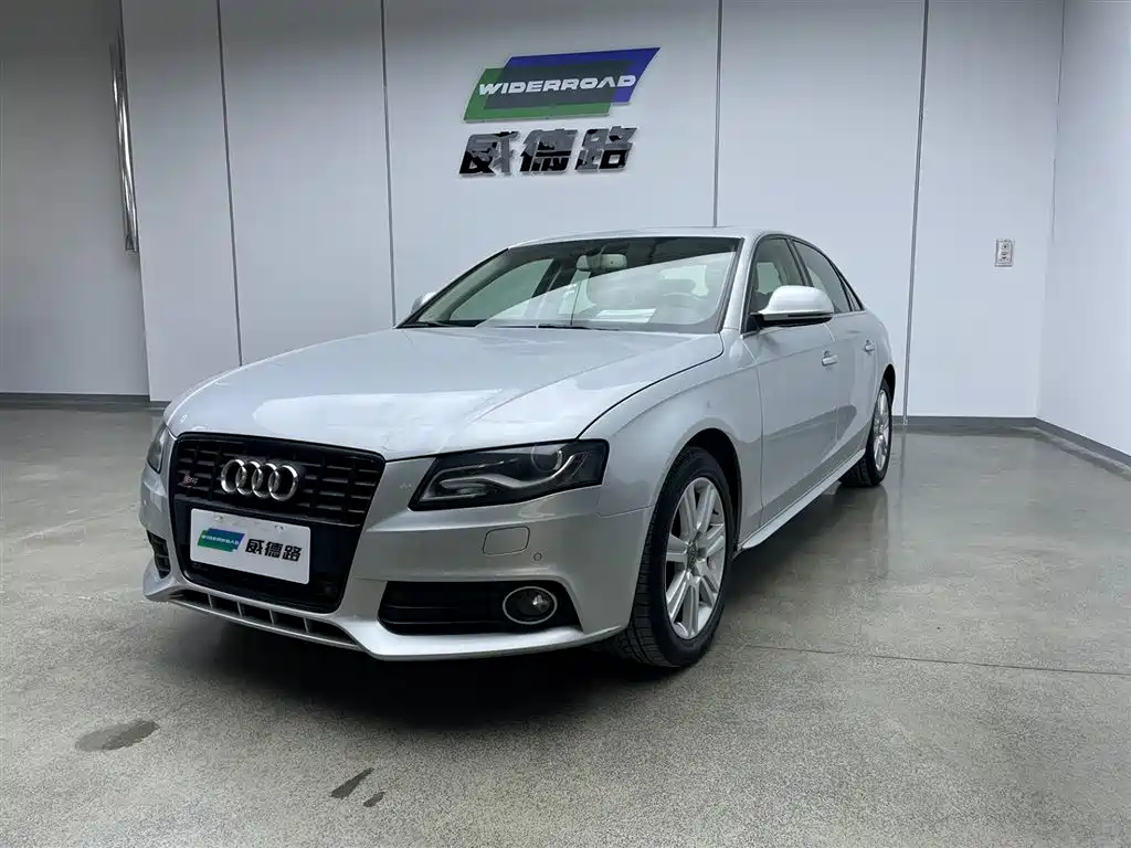 Audi A4L 2011