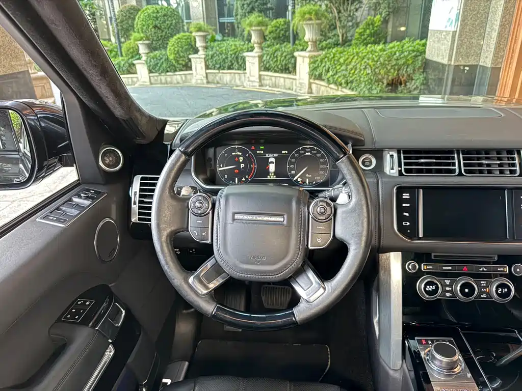 Land Rover Range Rover 2015 — фото 11