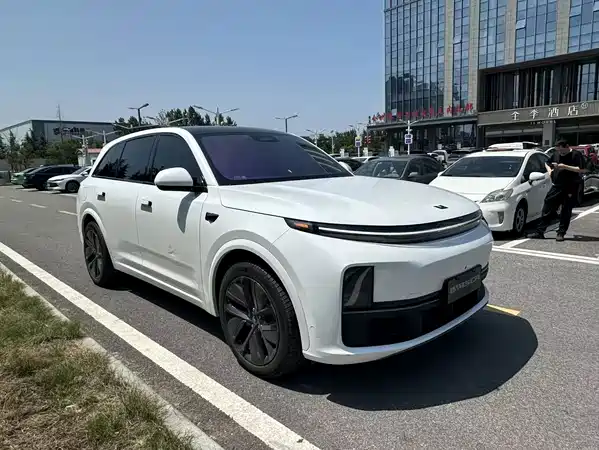 Li Auto L7 2023