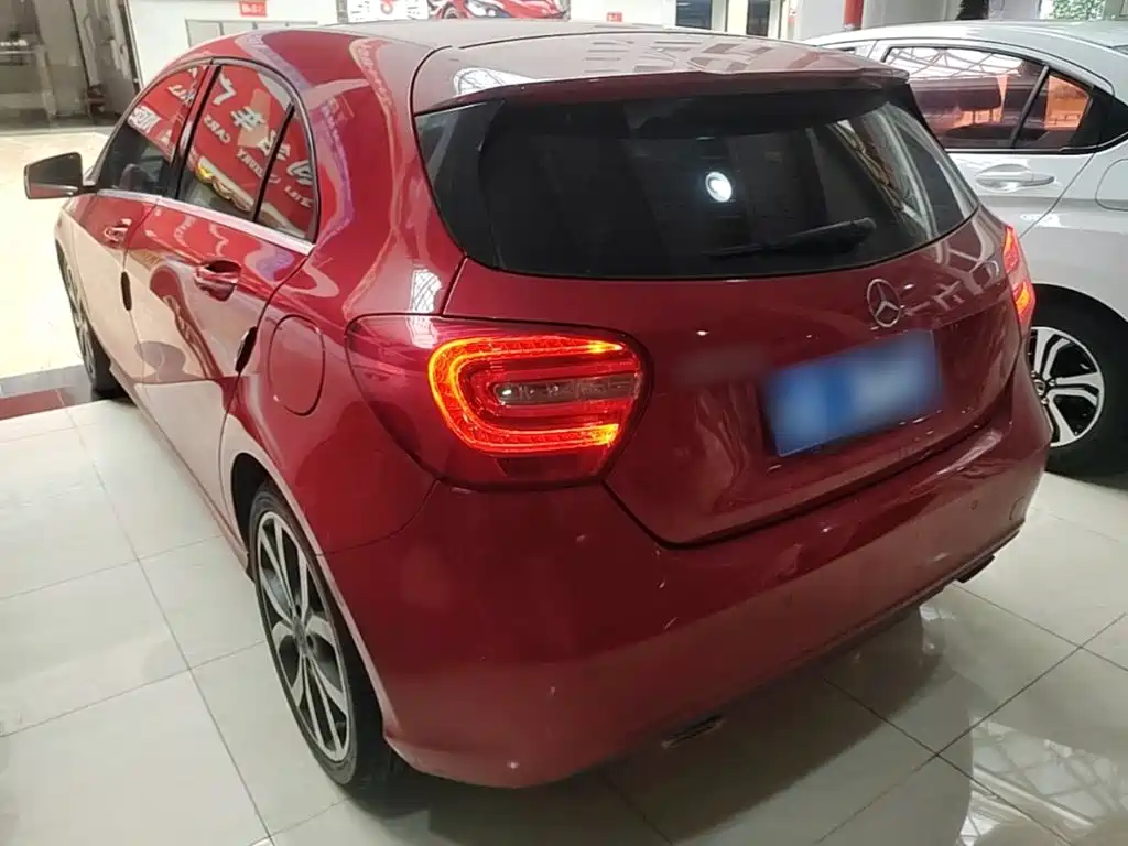 Mercedes-Benz A-Class 2014 — фото 5