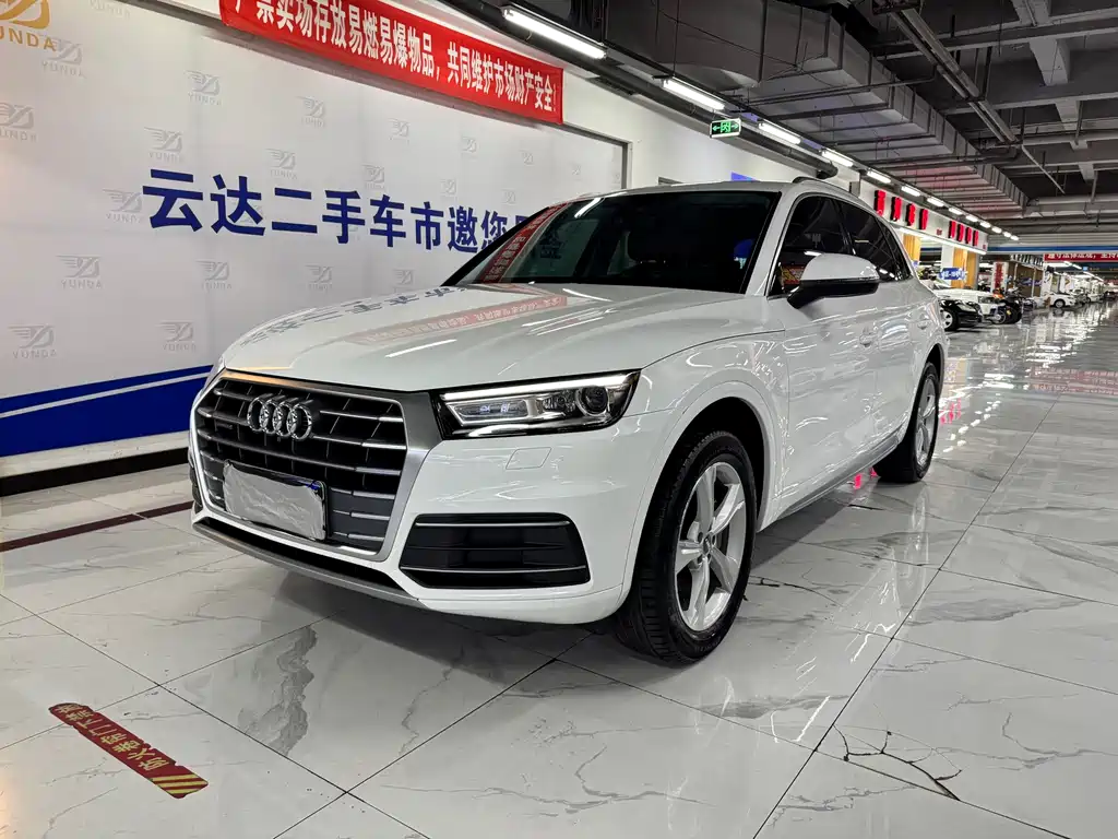 Audi Q5L 2019 — фото 2