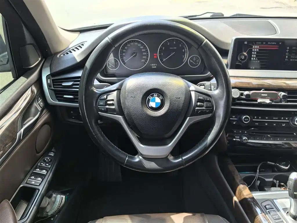 BMW X5 2015 — фото 17