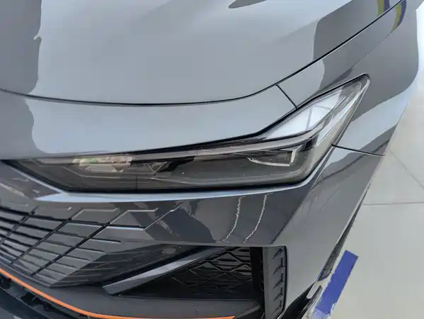 Changan UNI-V 2024