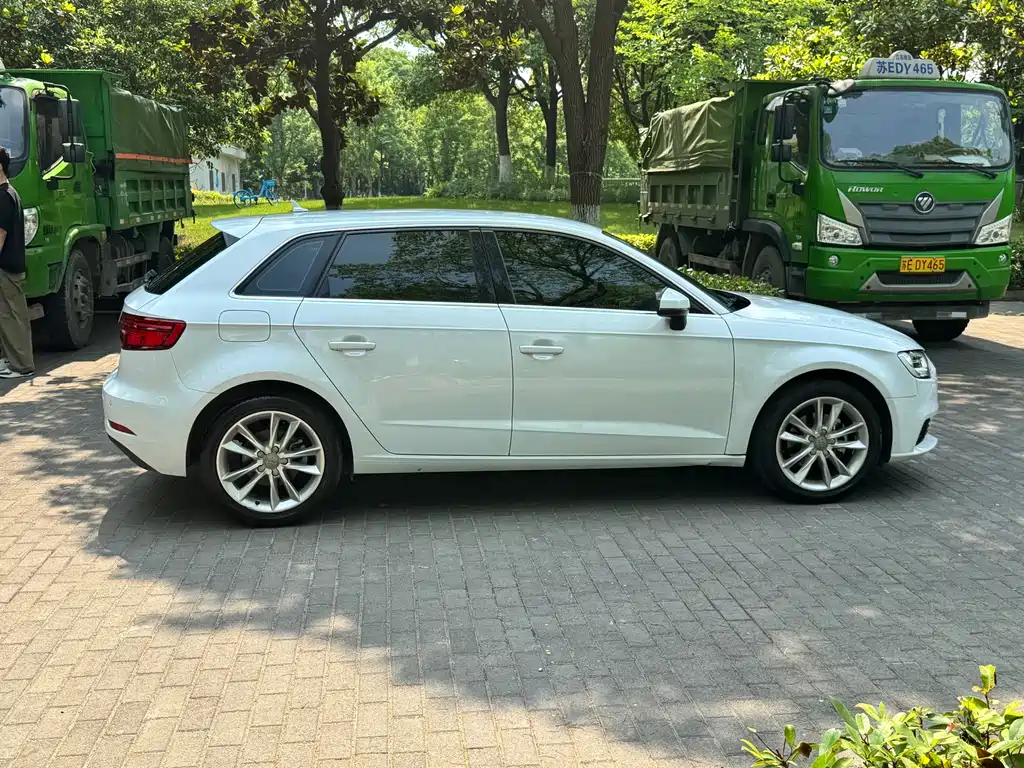 Audi A3 2018 — фото 15