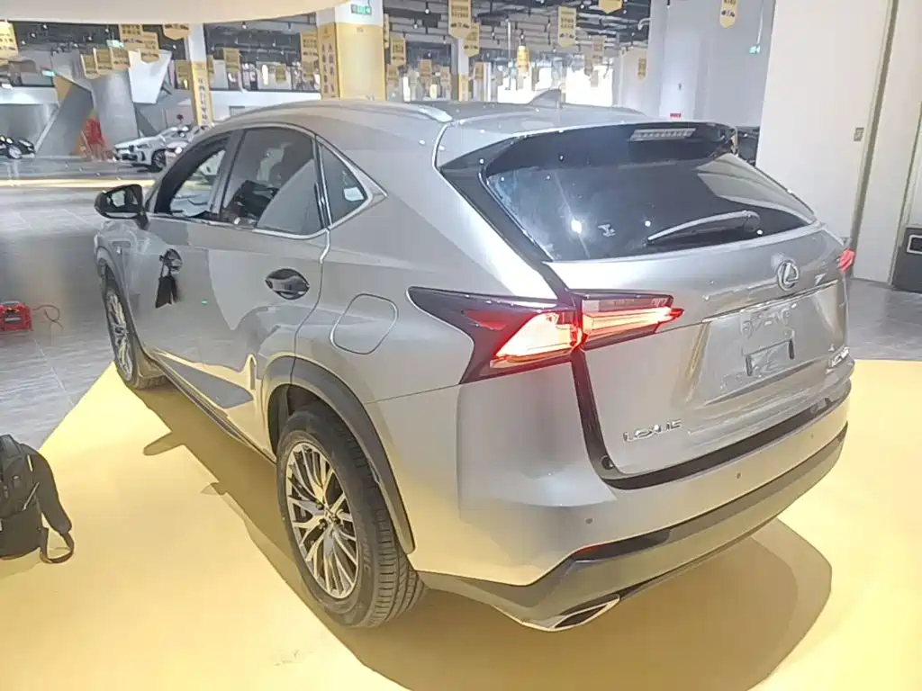 Lexus NX 2015 — фото 5