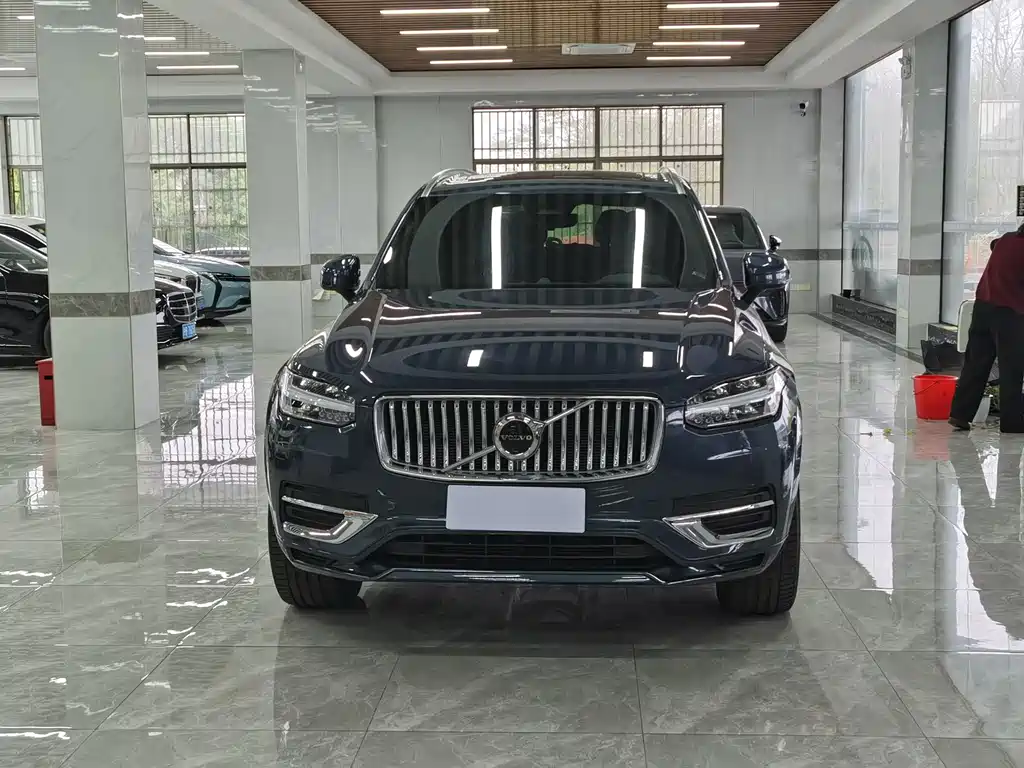 Volvo XC90 2024 — фото 2