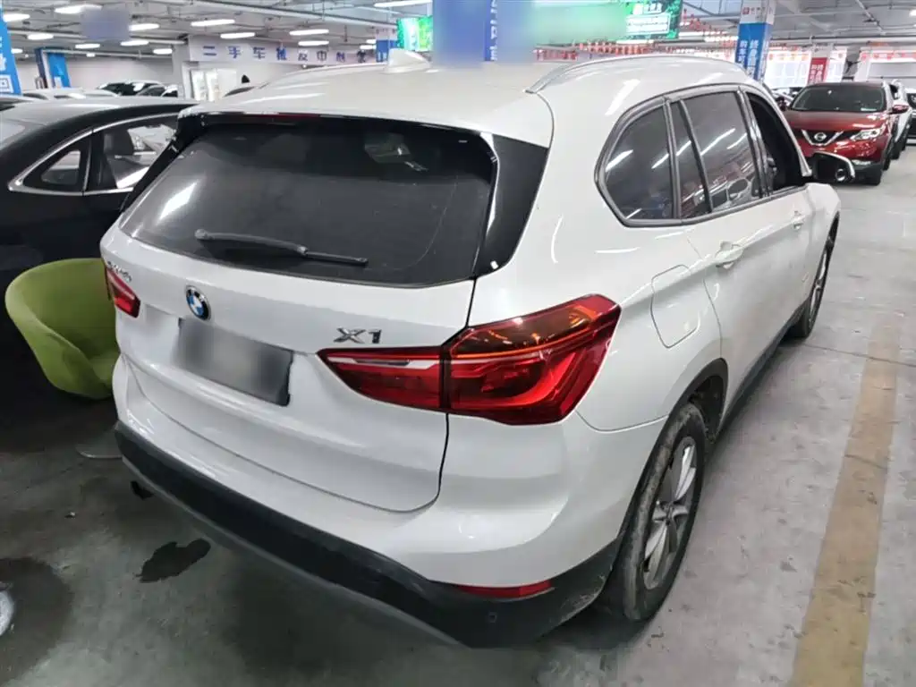 BMW X1 2017 — фото 7