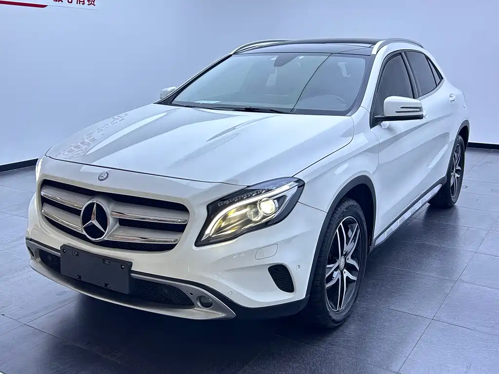 Mercedes-Benz GLA 2016