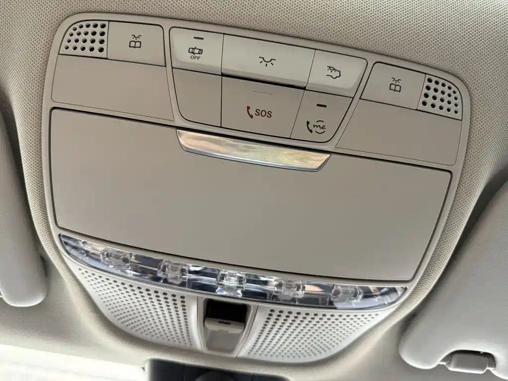 Mercedes-Benz C-Class 2022 — фото 8