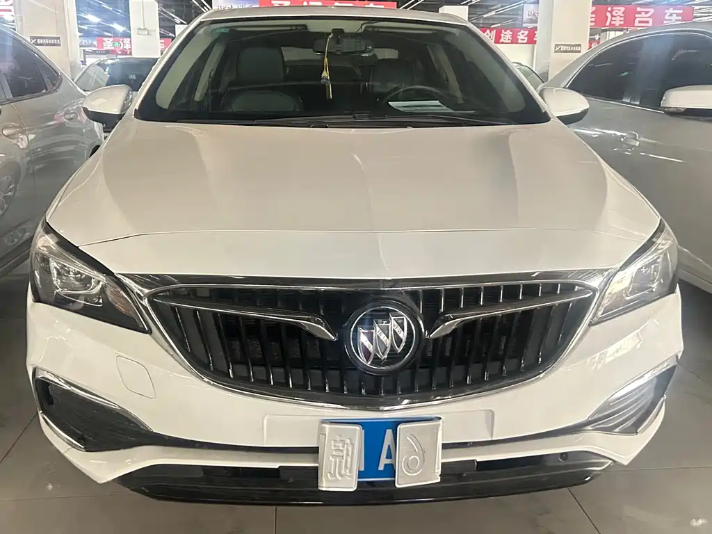 Buick Verano 2018 — фото 1