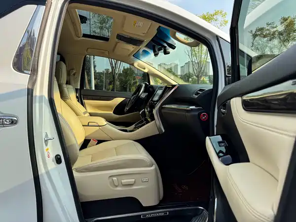 Toyota Alphard 2018