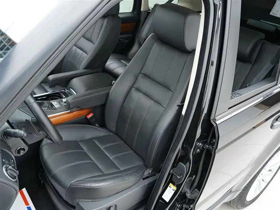 Land Rover Sport 2010