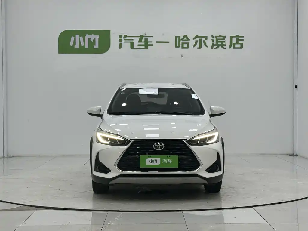 Toyota Yaris L 2021