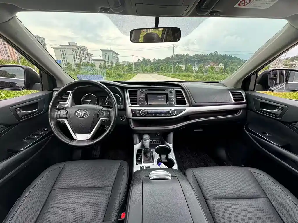 Toyota Highlander 2015 — фото 8