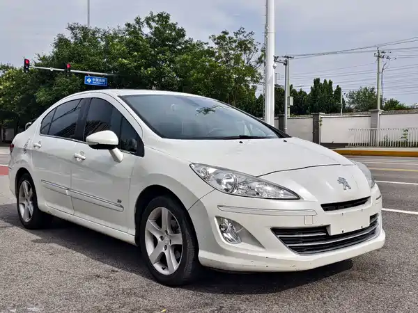 Peugeot 408 2013
