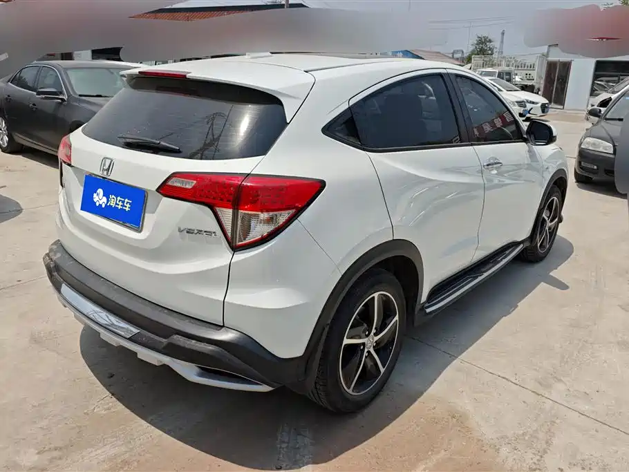 Honda Vezel 2022 — фото 3