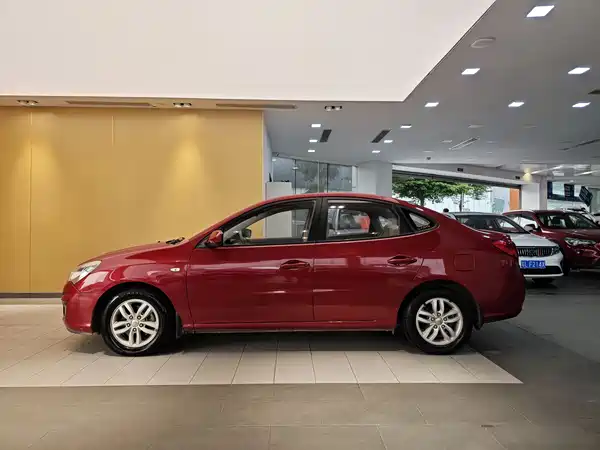 Hyundai Yuedong 2011