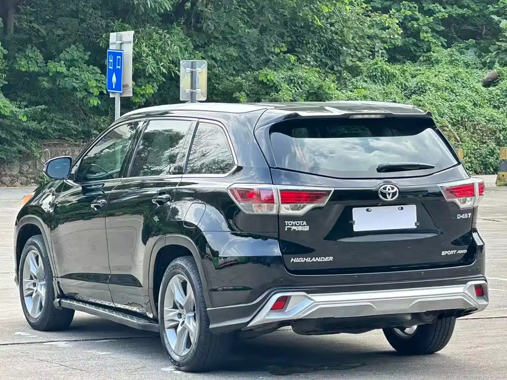 Toyota Highlander 2017 — фото 16