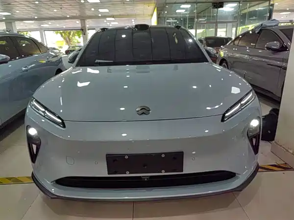 NIO ET5 2022