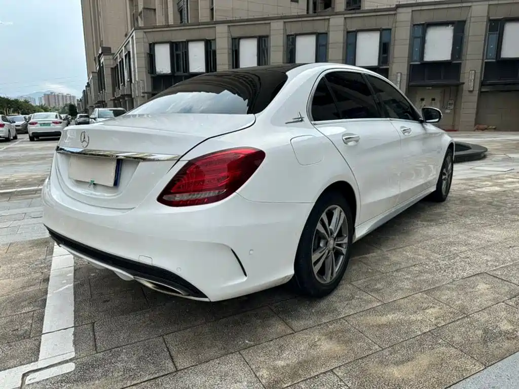 Mercedes-Benz C-Class 2017
