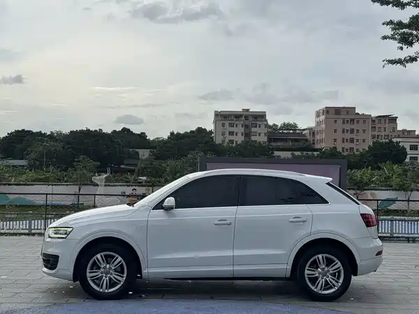 Audi Q3 2014