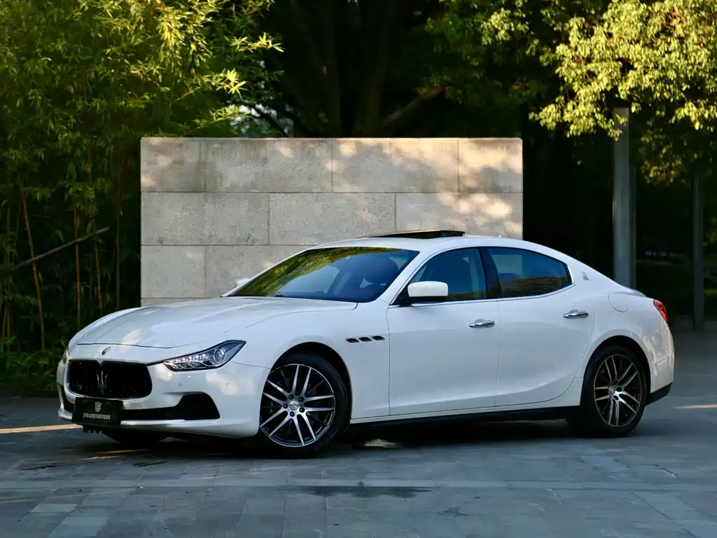 Maserati Ghibli 2015 — фото 1