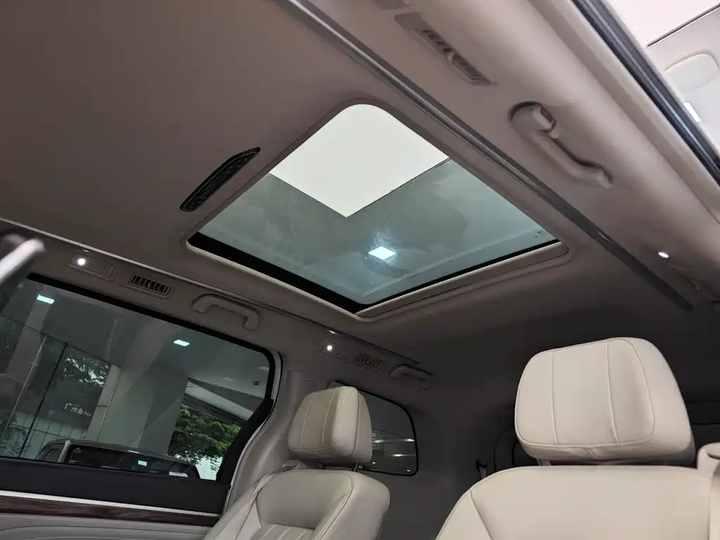 GAC Motor Trumpchi M8 2018 — фото 27