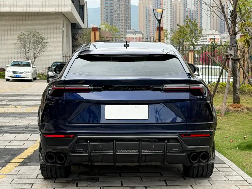 Lamborghini Urus 2020 — фото 3