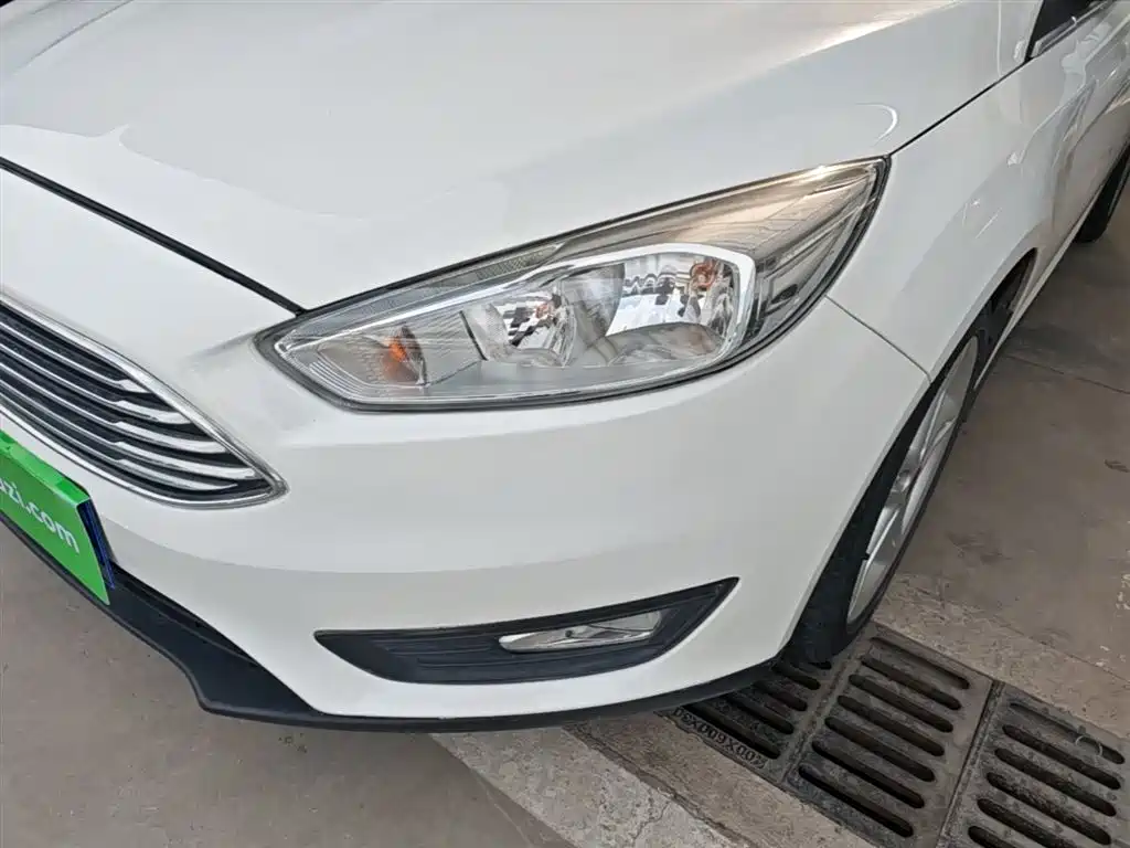 Ford Focus 2020 — фото 24