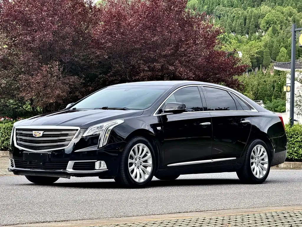 Cadillac XTS 2019 — фото 1