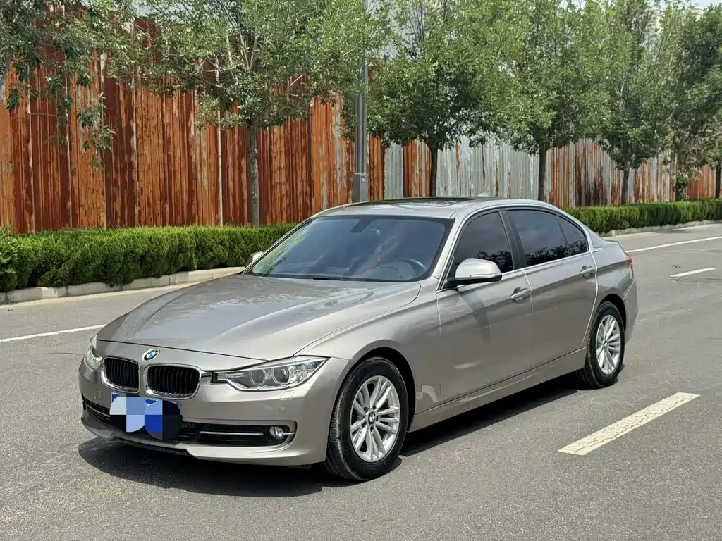 BMW 3 Series 2015 — фото 1