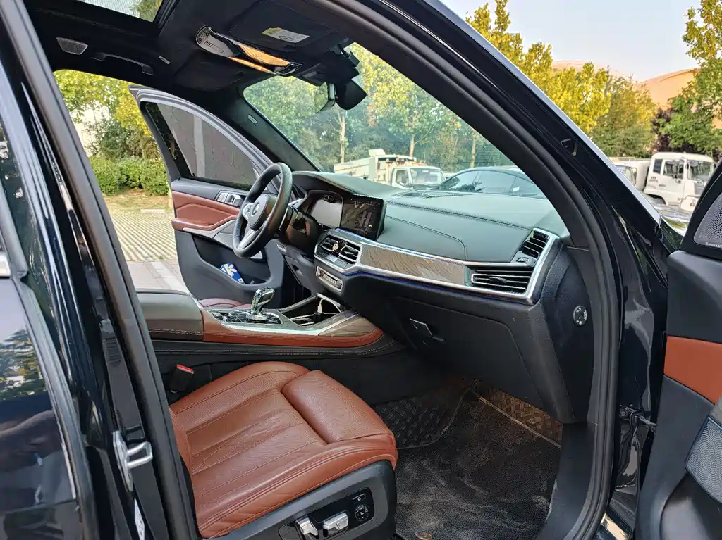 BMW X7 2020 — фото 11