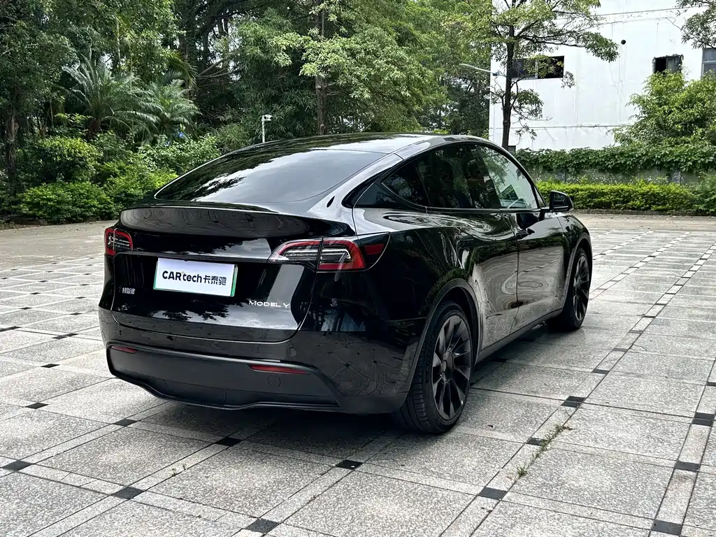 Tesla Model Y 2022 — фото 4