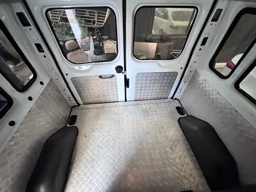 Ford Transit Custom 2017 — фото 16
