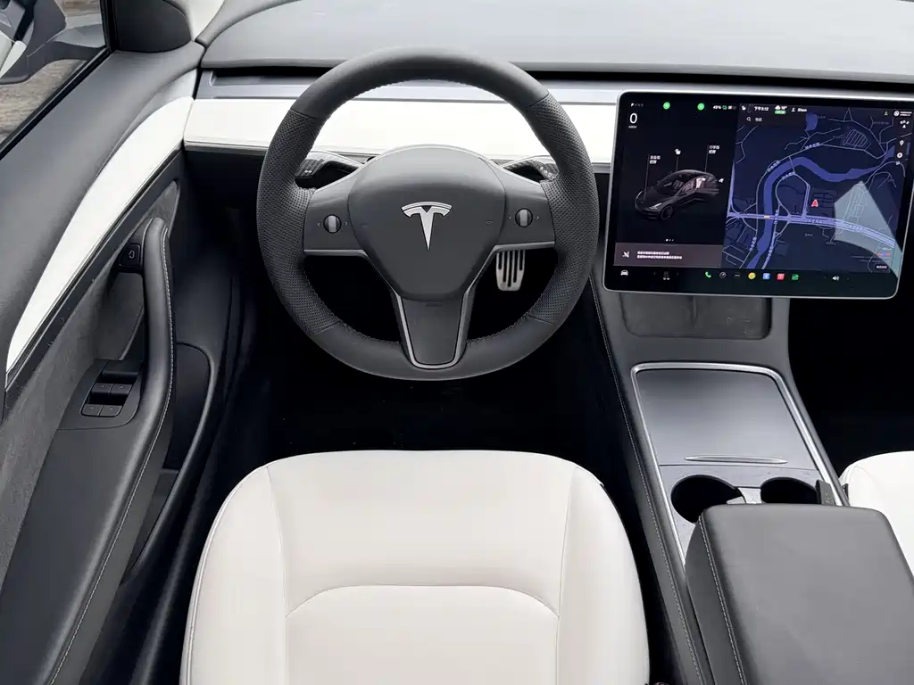 Tesla Model 3 2021 — фото 15