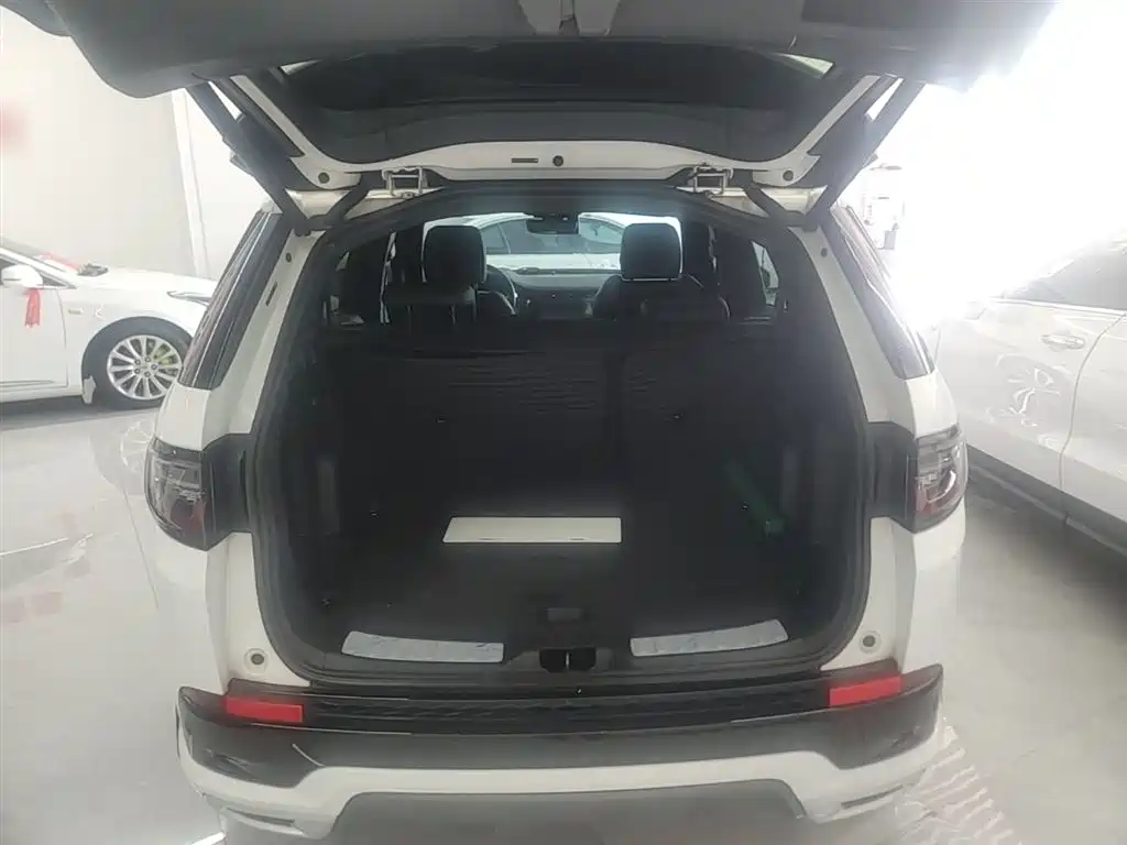 Land Rover Discovery Sport 2021 — фото 19
