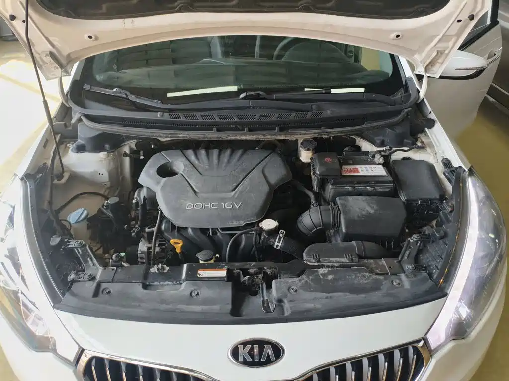 Kia K3 2015 — фото 16
