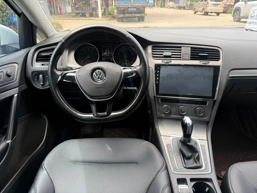Volkswagen Golf 2015