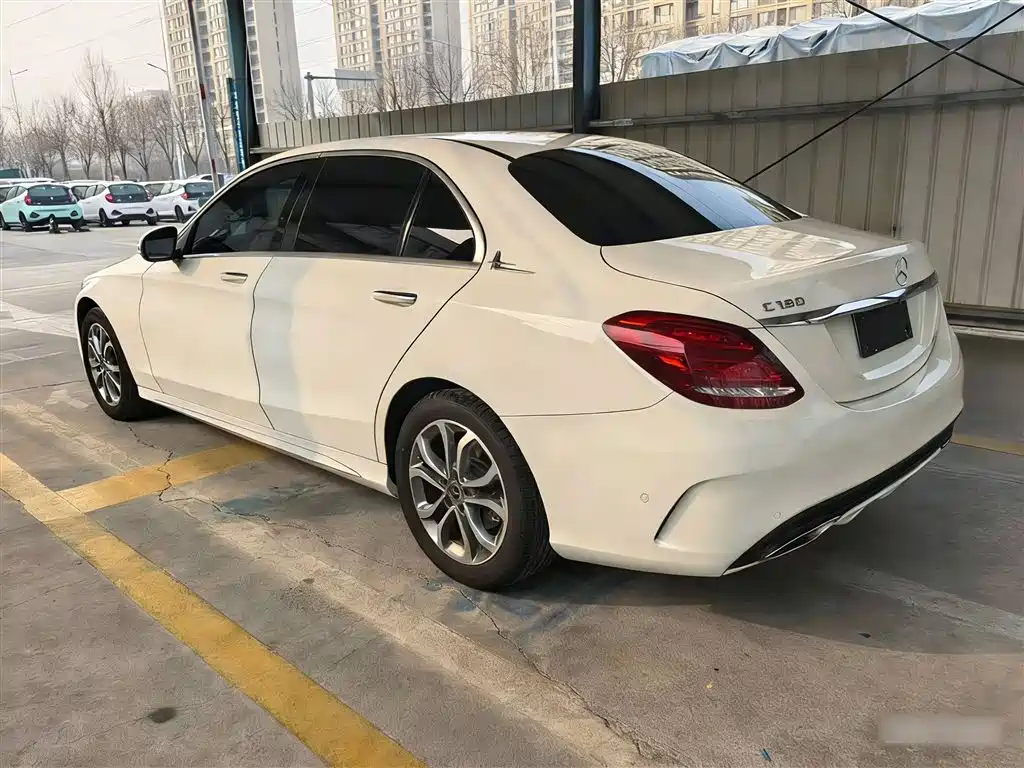 Mercedes-Benz C-Class 2018 — фото 13