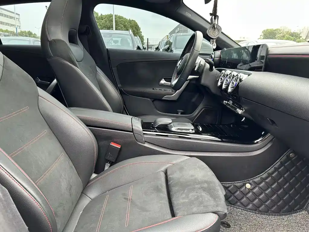Mercedes-Benz CLA 2020 — фото 15