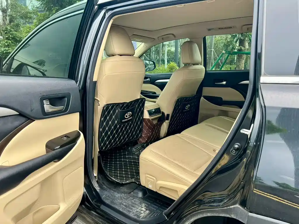 Toyota Highlander 2019