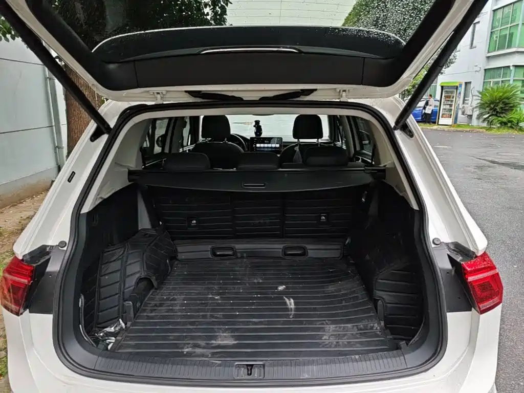 Volkswagen Tiguan L 2022 — фото 19
