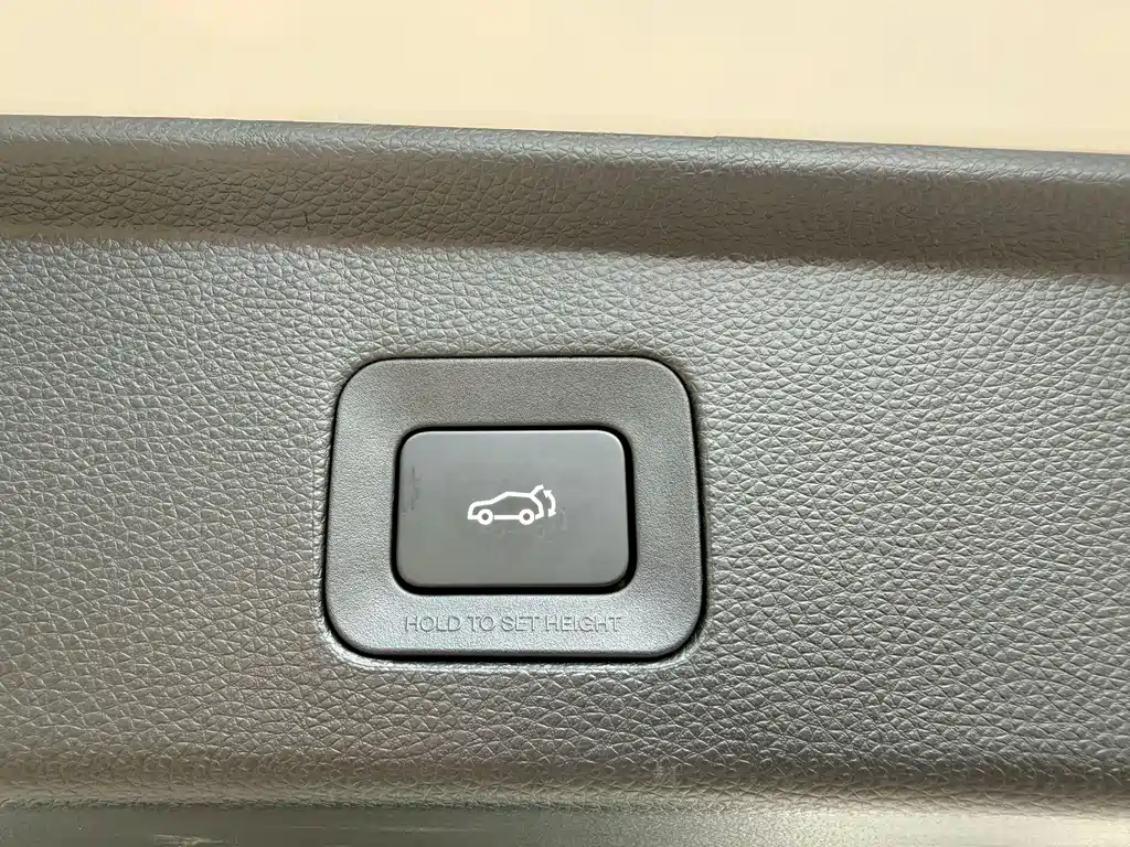 GAC Motor Trumpchi M6 2025 — фото 29