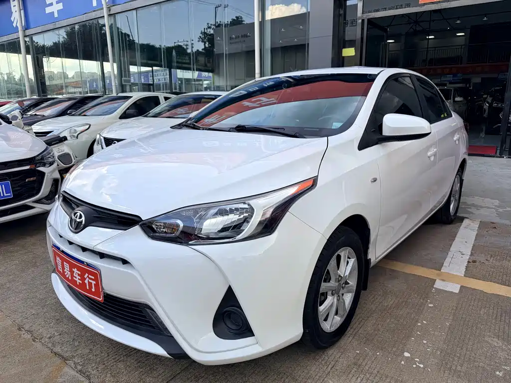 Toyota Yaris L 2019