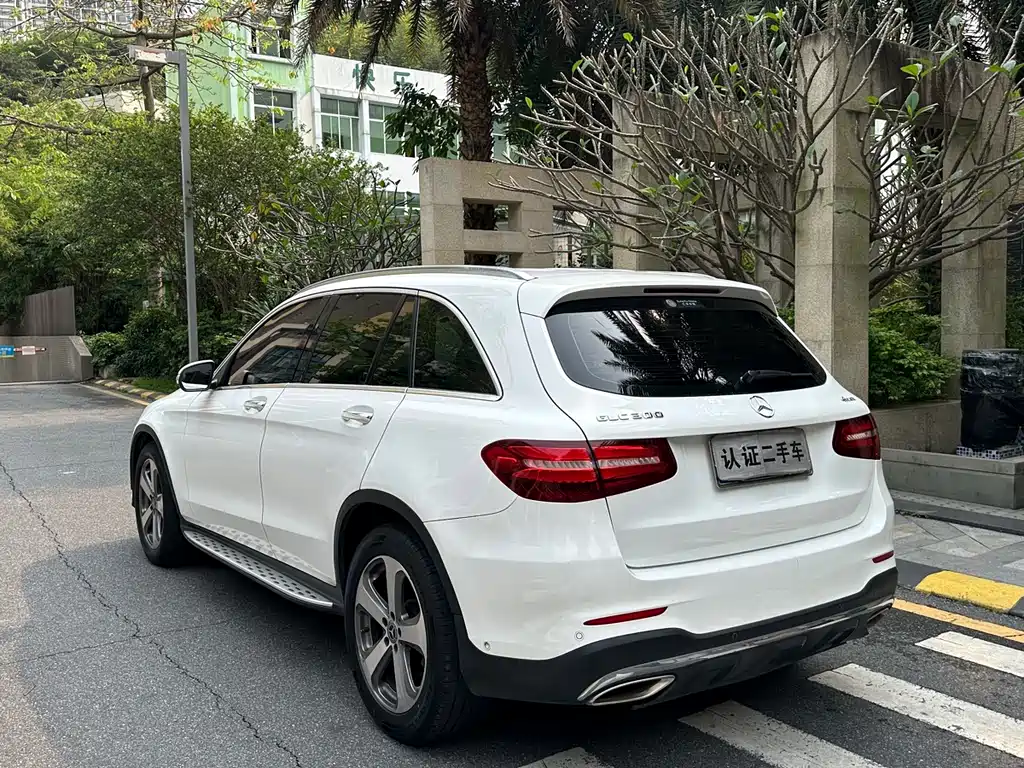 Mercedes-Benz GLC 2017 — фото 6