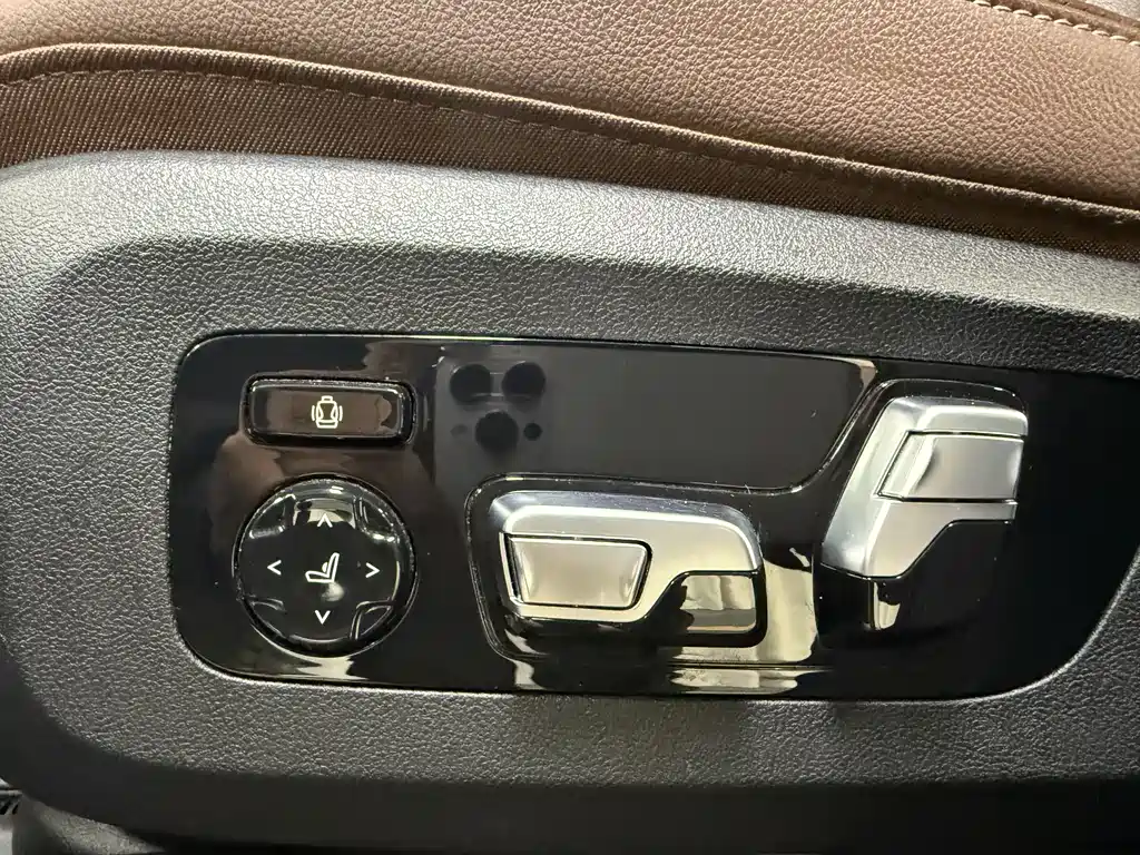 BMW X7 2020 — фото 13