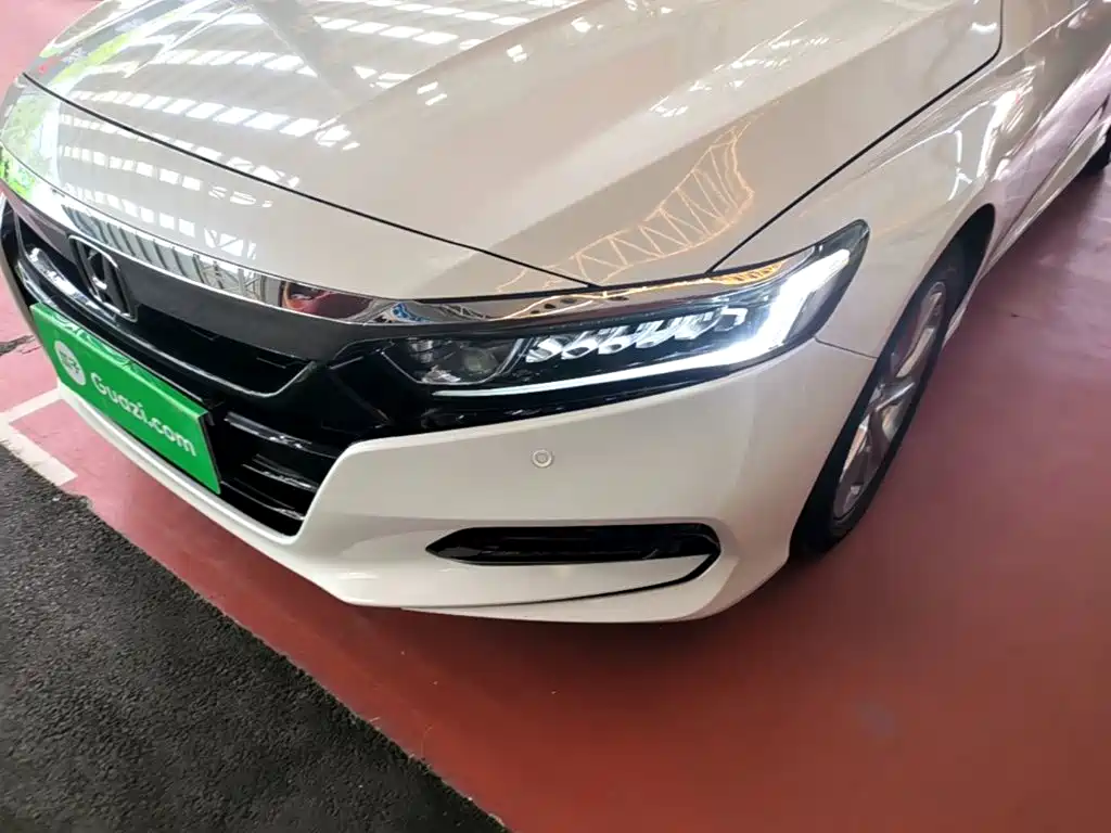 Honda Accord 2020 — фото 24