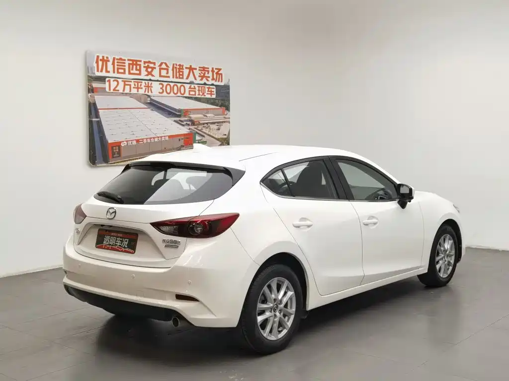 Mazda 3 Axela 2019