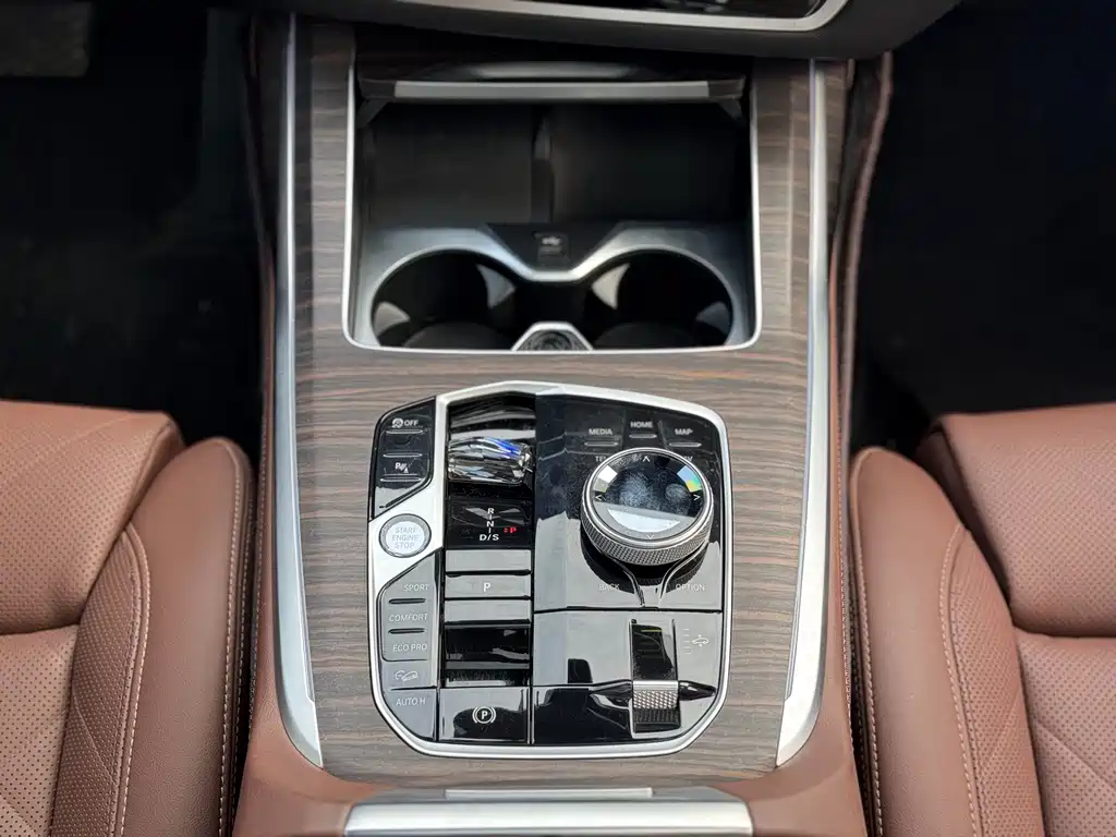 BMW X7 2023 — фото 14