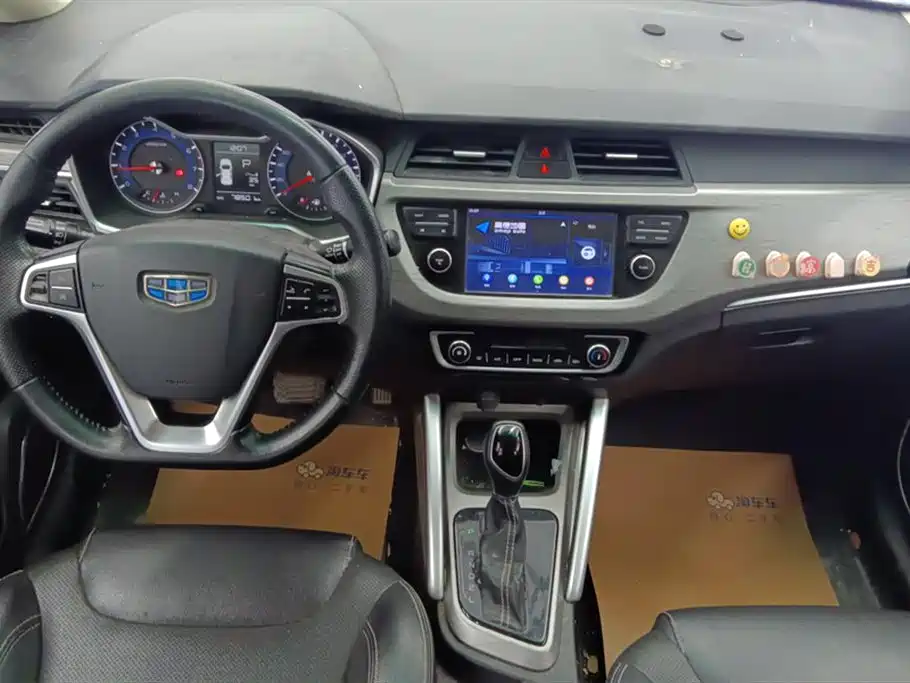 Geely Vision X3 2018 — фото 12